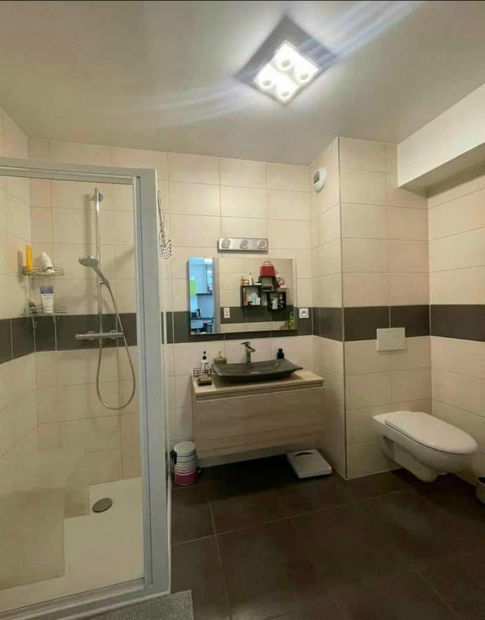 Appartement 4 Personnes Proche Lac Saint Point Montperreux Exterior foto